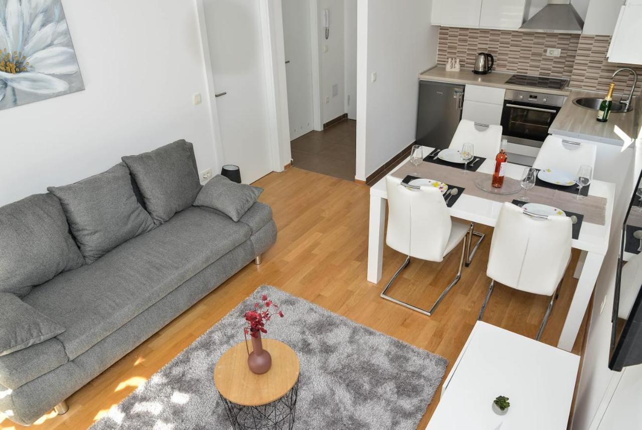 Apartment Leon Sa Privatnim Parkingom Zadar Extérieur photo